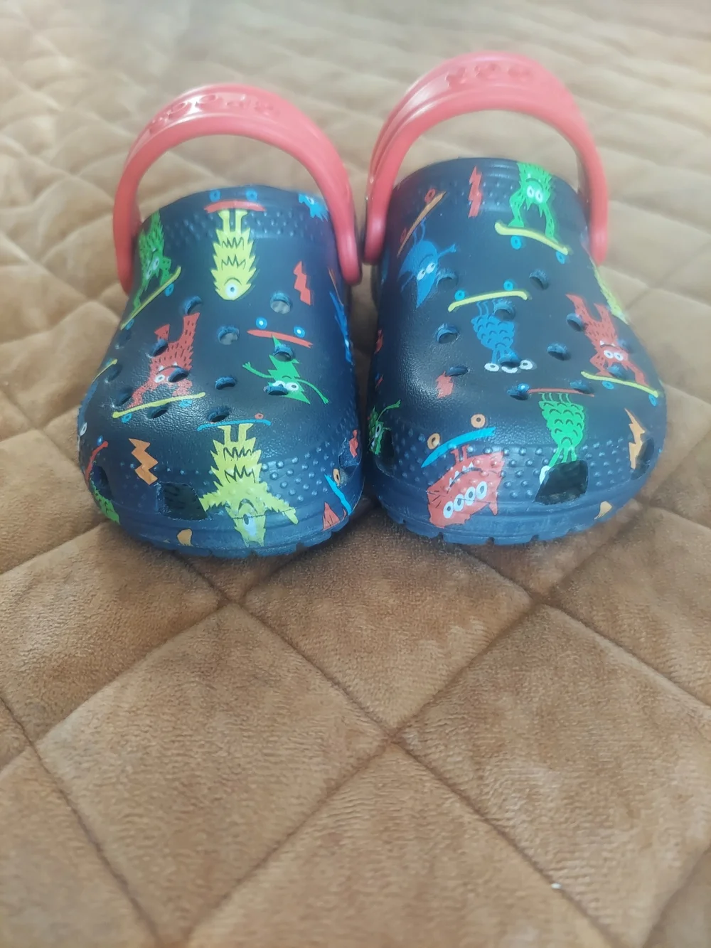 Crocs Kids' Navy Monster Skate Clogs with Red Strap Size C6 (Toddler 6)
